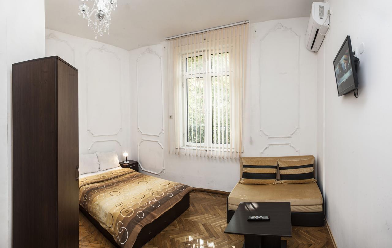 Central Guesthouse Five Corners Sofia Zewnętrze zdjęcie
